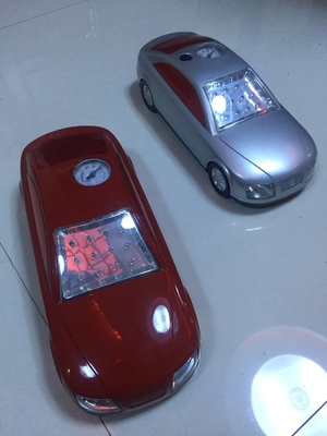 Xe ô tô hình dạng 12 Volt Xe hơi 3 trong 1 với pin 4V 1.5Ah 150 PSI với nhiều màu