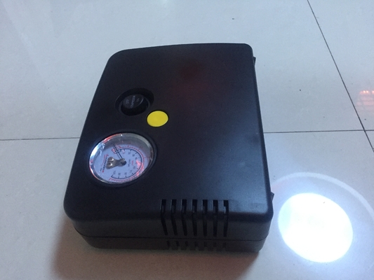 Hiệu suất cao bơm không khí xe ô tô màu đen lốp thổi với Gauge và chuyển đổi cho lốp xe hơi thổi