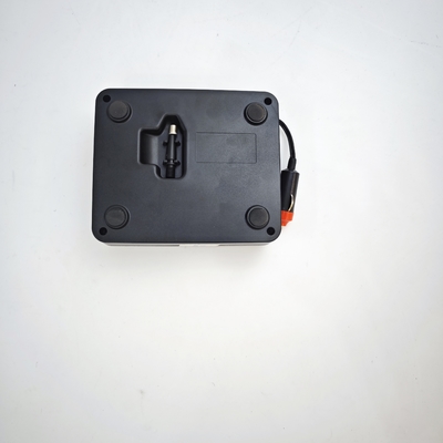 Lốp xe ô tô màu đen DC 12V Máy nén không khí di động Máy bơm lốp di động
