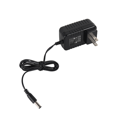 Máy khởi động nhảy cầm tay 12V với đèn pin LED và máy đo áp suất lốp xe